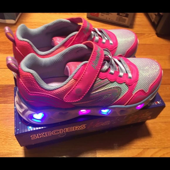 Skechers Heart Lighted Big Girls Shoes size 4M - Picture 2 of 5